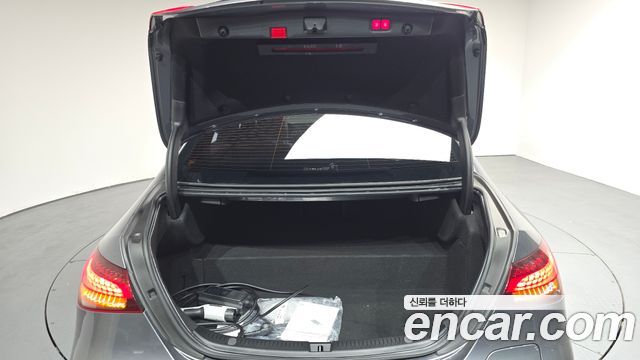 Mercedes-Benz E-Class 2021 — photo 27