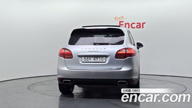 Porsche Cayenne 2011 — photo 4
