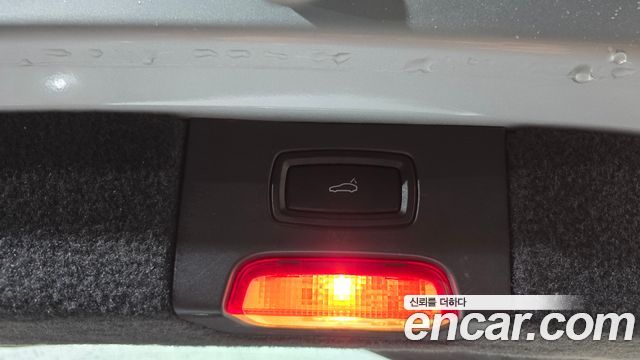 Porsche Cayenne 2011 — photo 19