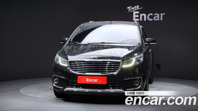 Kia Canival 2018 — photo 3