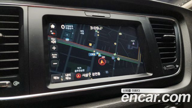Kia Canival 2018 — photo 19