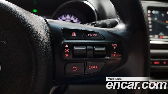Kia Canival 2018 — photo 25