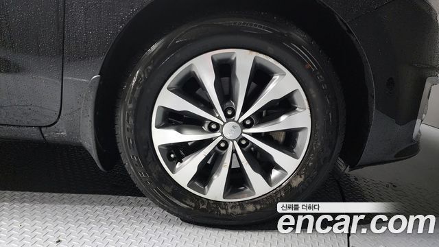 Kia Canival 2018 — photo 31