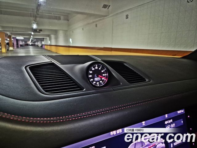 Porsche Cayenne 2020 — photo 15