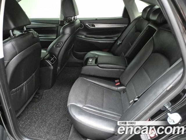 Hyundai Grandeur 2017 — photo 11