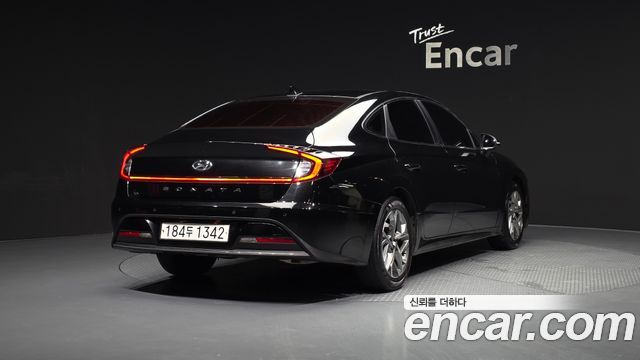 Hyundai Sonata 2022 — photo 2