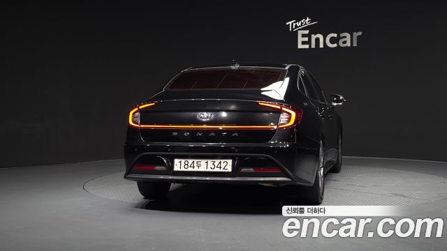 Hyundai Sonata 2022 — photo 4