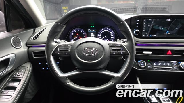 Hyundai Sonata 2022 — photo 19