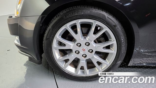Cadillac CTS 2011 — photo 5