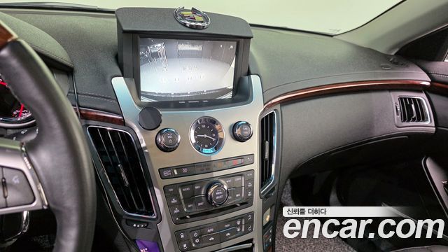 Cadillac CTS 2011 — photo 15