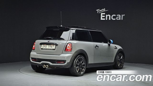Mini Cooper 2013 — photo 2
