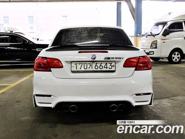 BMW 3-Series 2011 — photo 2