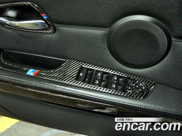 BMW 3-Series 2011 — photo 13