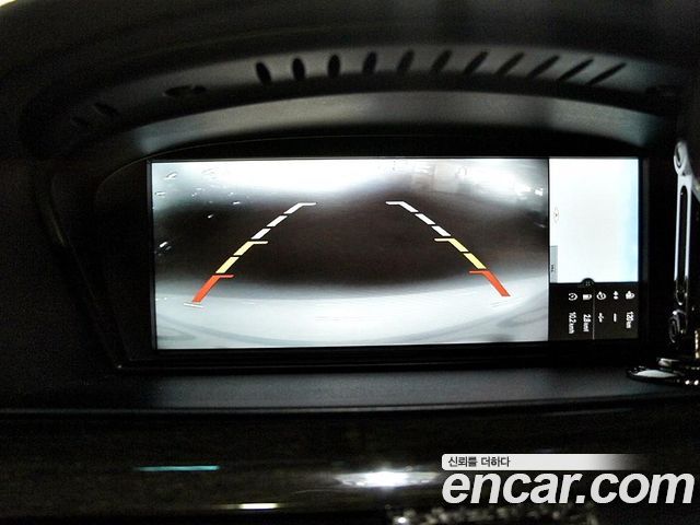 BMW 3-Series 2011 — photo 16