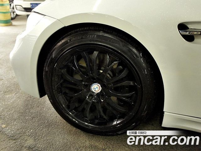 BMW 3-Series 2011 — photo 20