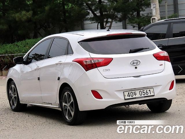 Hyundai i30 2015 — photo 3