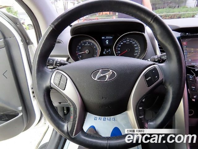 Hyundai i30 2015 — photo 8