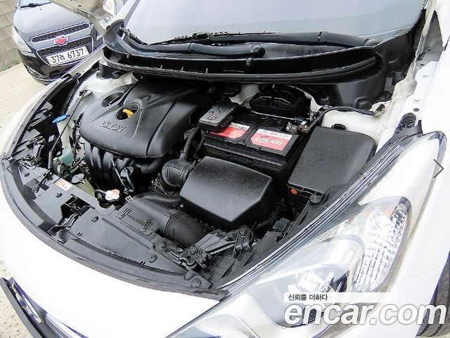 Hyundai i30 2015 — photo 17