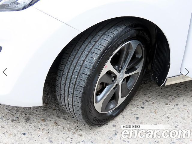 Hyundai i30 2015 — photo 18