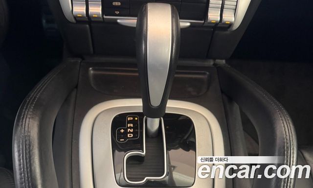 Porsche Cayenne 2008 — photo 9
