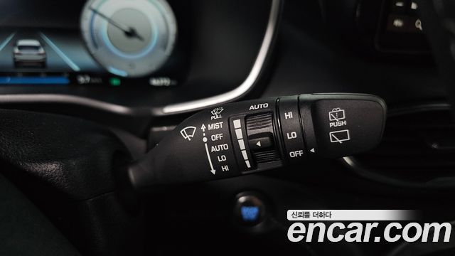 Hyundai Santafe 2023 — photo 26