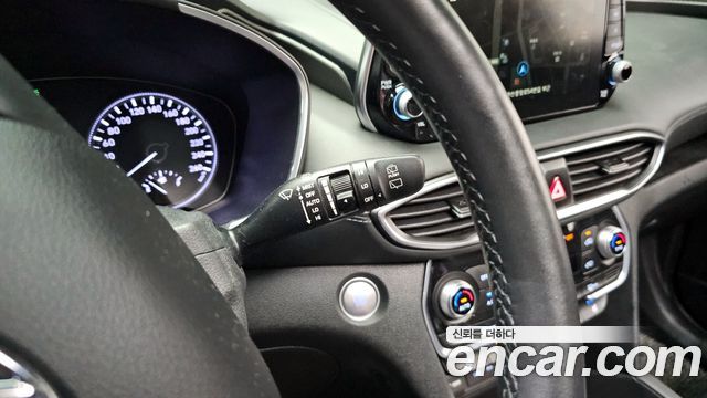 Hyundai Santafe 2019 — photo 26