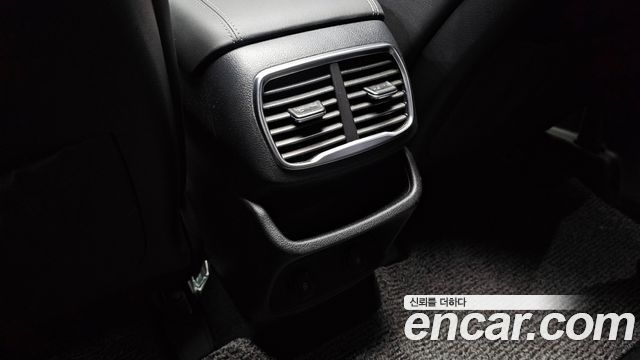 Hyundai Santafe 2019 — photo 30