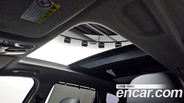 Hyundai Santafe 2019 — photo 31