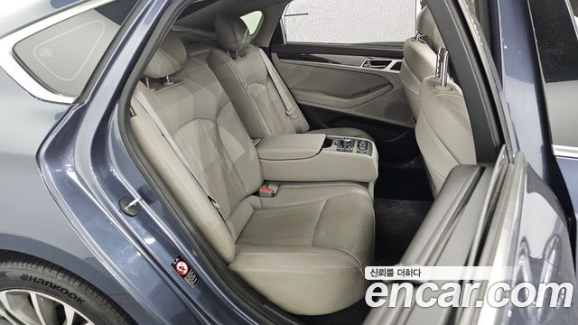 Hyundai Genesis 2015 — photo 11