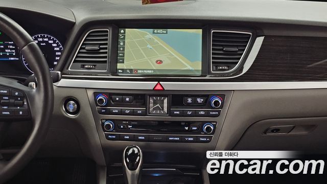 Hyundai Genesis 2015 — photo 14