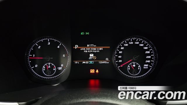 Hyundai Santafe 2021 — photo 11