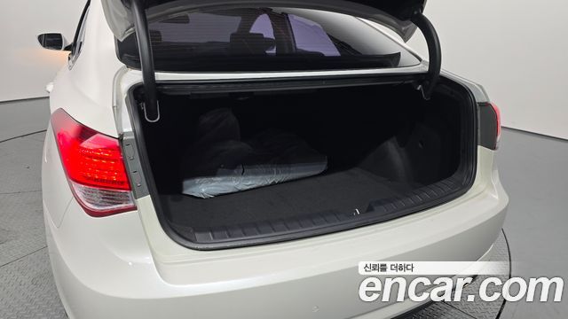 Hyundai i40 2012 — photo 21