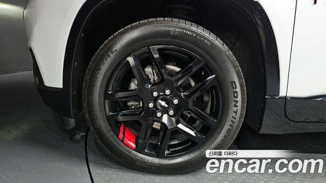 Chevrolet Korea Traverse 2021 — photo 5