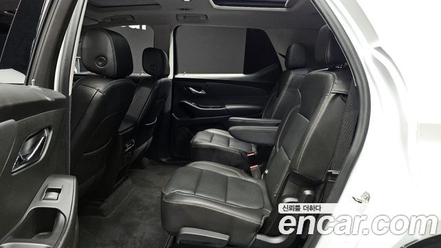 Chevrolet Korea Traverse 2021 — photo 12