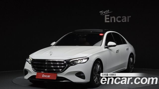 Mercedes-Benz E-Class 2024 — photo 1