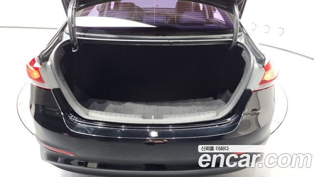 Hyundai AVANTE 2016 — photo 22