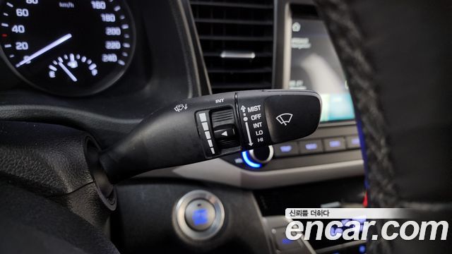 Hyundai AVANTE 2016 — photo 27