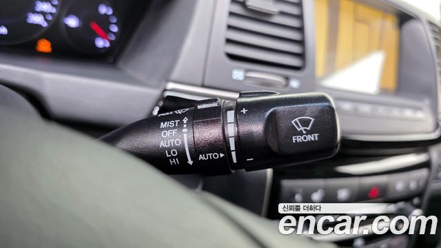 Kia OPIRUS 2010 — photo 17