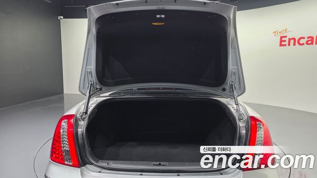 Kia OPIRUS 2010 — photo 20