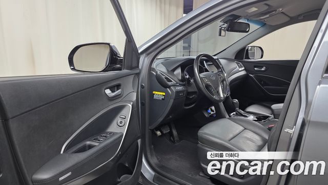 Hyundai Santafe 2018 — photo 13