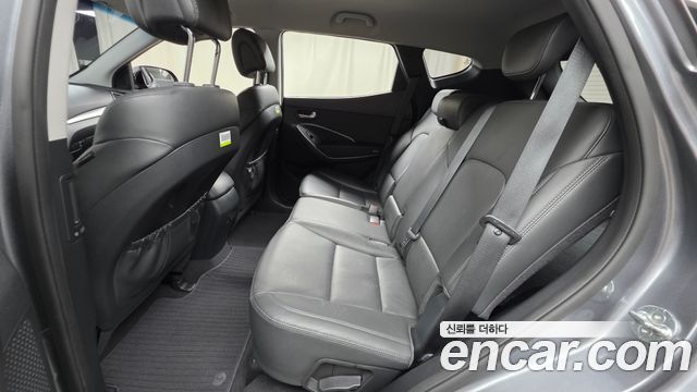 Hyundai Santafe 2018 — photo 18