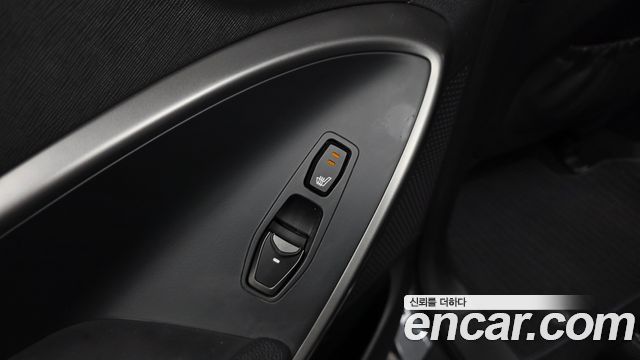Hyundai Santafe 2018 — photo 27