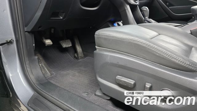 Hyundai Santafe 2018 — photo 29