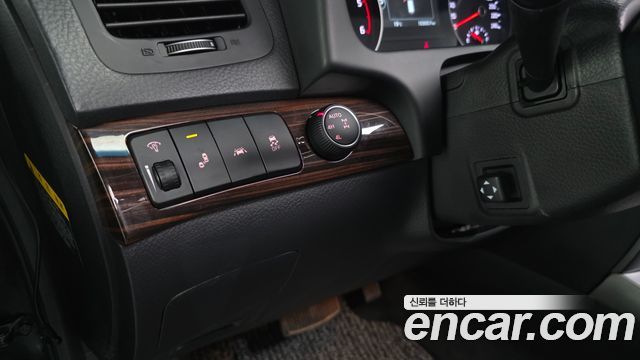 Kia Mohave 2018 — photo 22
