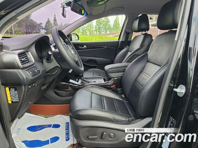 Kia Sorento 2016 — photo 13