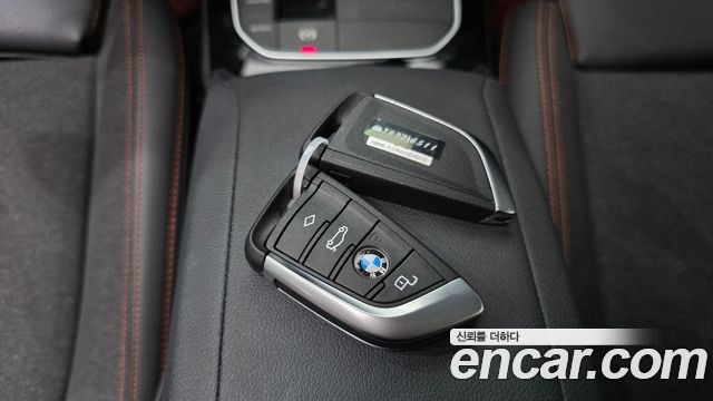 BMW 1-Series 2021 — photo 30