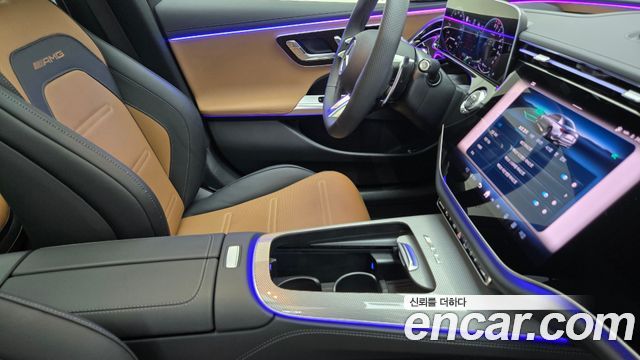 Mercedes-Benz E-Class 2025 — photo 9