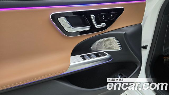 Mercedes-Benz E-Class 2025 — photo 15