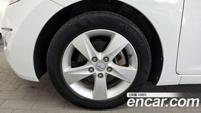 Hyundai AVANTE 2011 — photo 5
