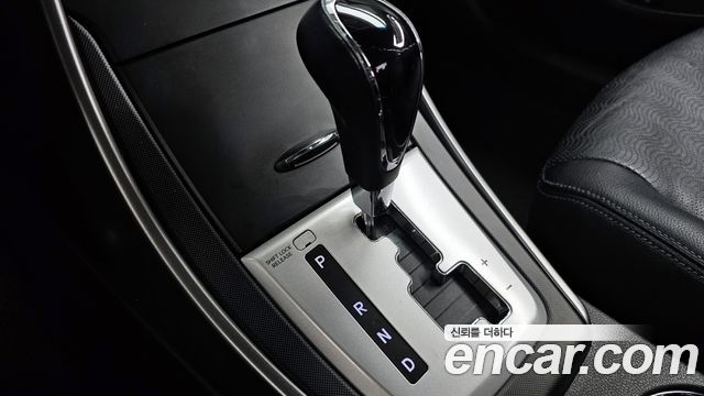 Hyundai AVANTE 2011 — photo 9